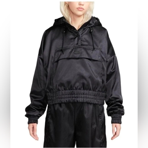 $180 Womens Size XS Nike Circa 96 Black Hooded Satin Crop Fill Jacket DV8082-010 - Picture 1 of 14